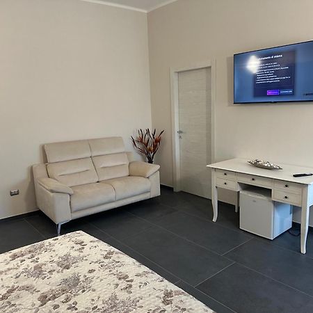 Ferienwohnung Li Cumpari Salentini Lecce Exterior foto
