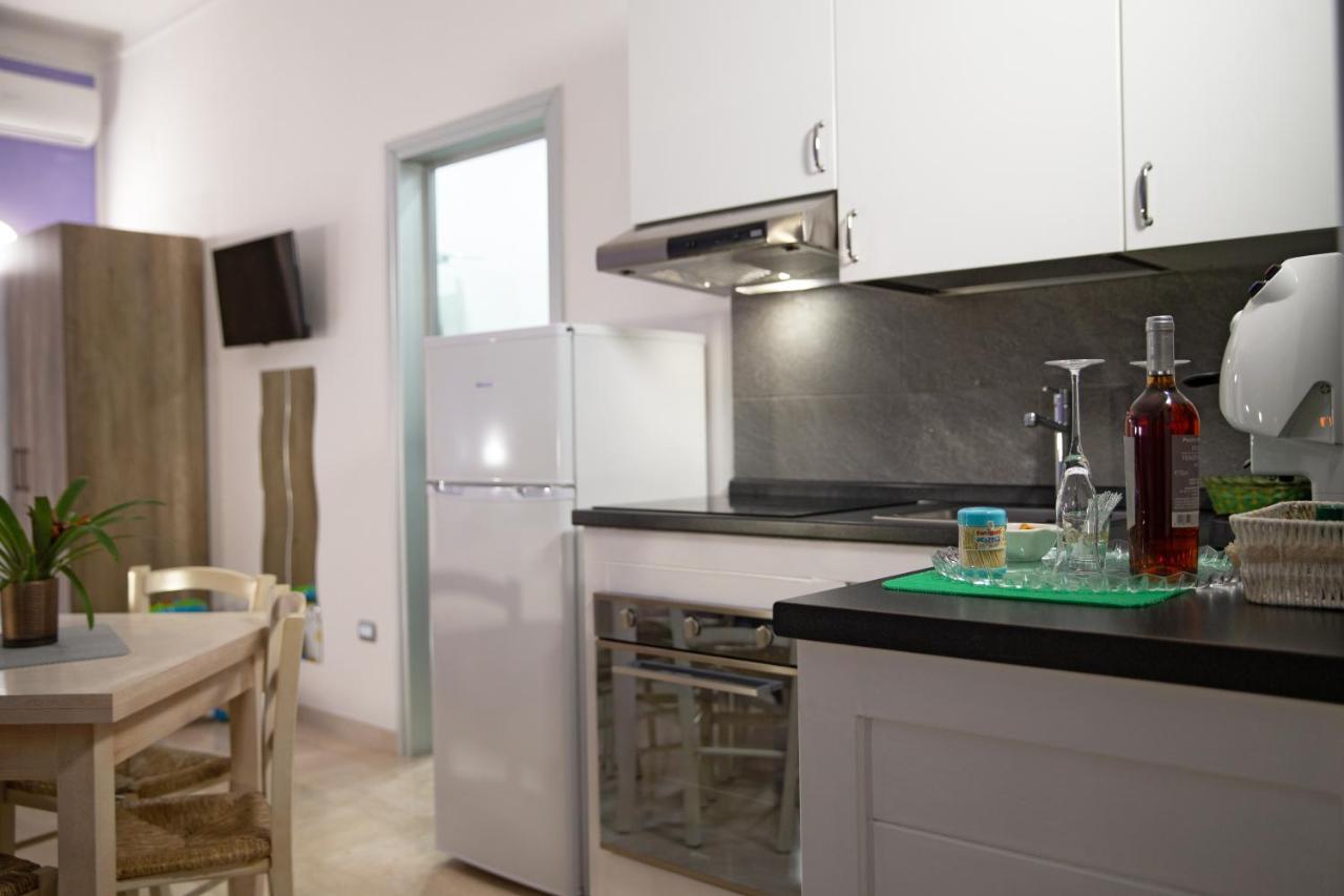 Ferienwohnung Li Cumpari Salentini Lecce Exterior foto