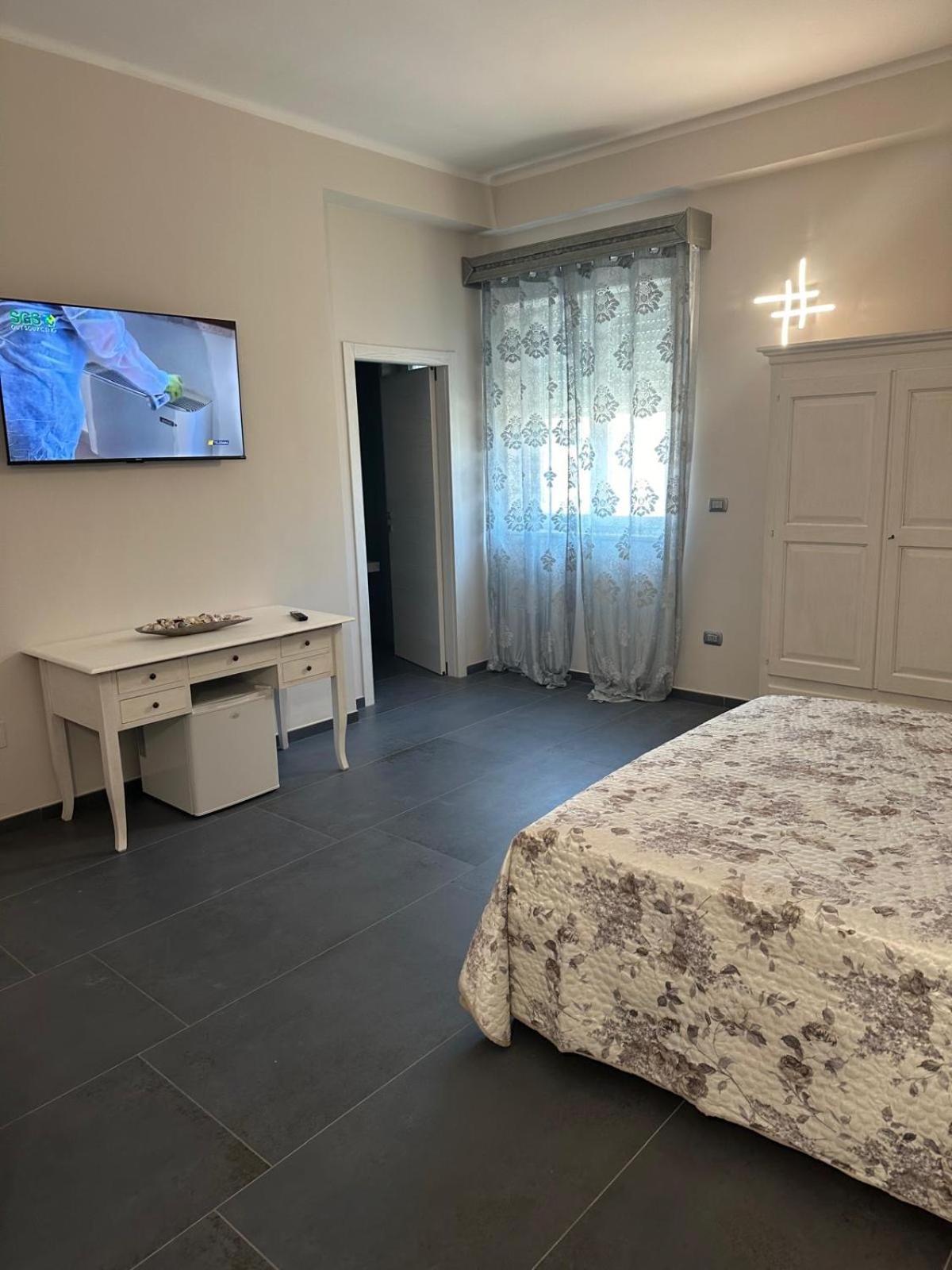 Ferienwohnung Li Cumpari Salentini Lecce Exterior foto
